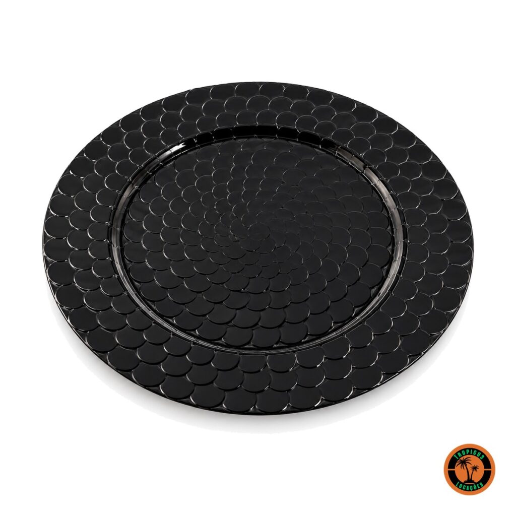 Sousplat Escamado Preto, fundo branco